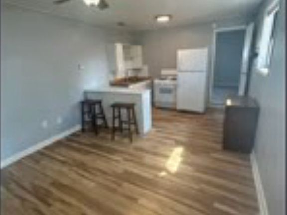 2nd image of 513 N San Marcos St #B