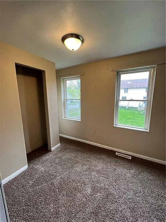 2 bed, 750 sqft, $700 — Photo 4