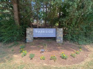 10670 Weymouth St APT 101, Bethesda, MD 20814