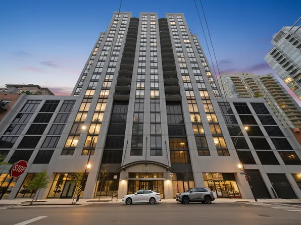 435 W Erie St, Chicago, IL