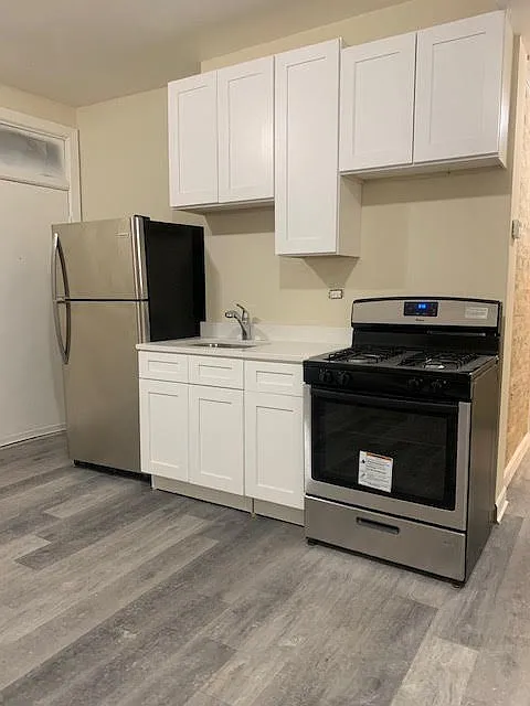 Building Photo - 3007 W 19th St #1S
