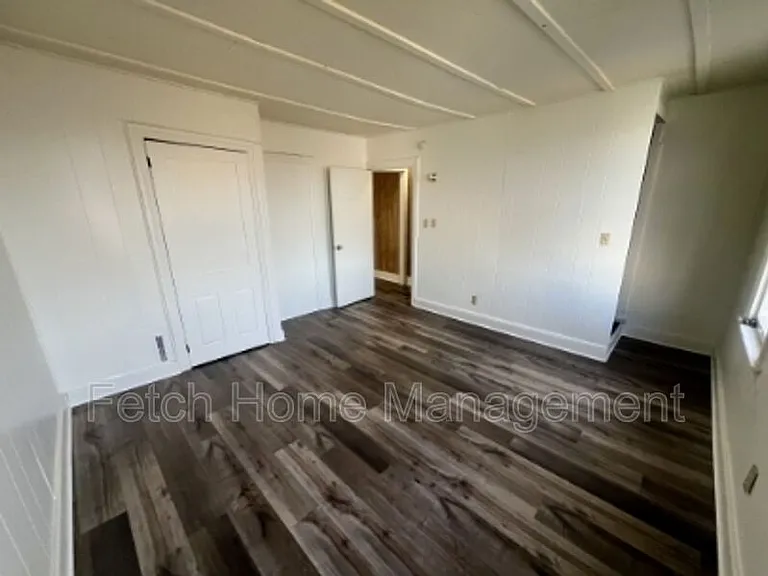 113 Arch St — Photo 11