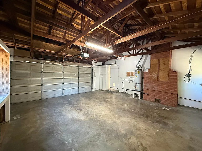3709 Columbine Dr — Photo 36