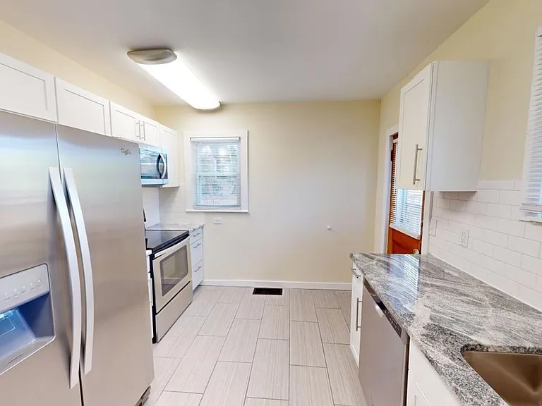 137 Crestview Rd — Photo 5