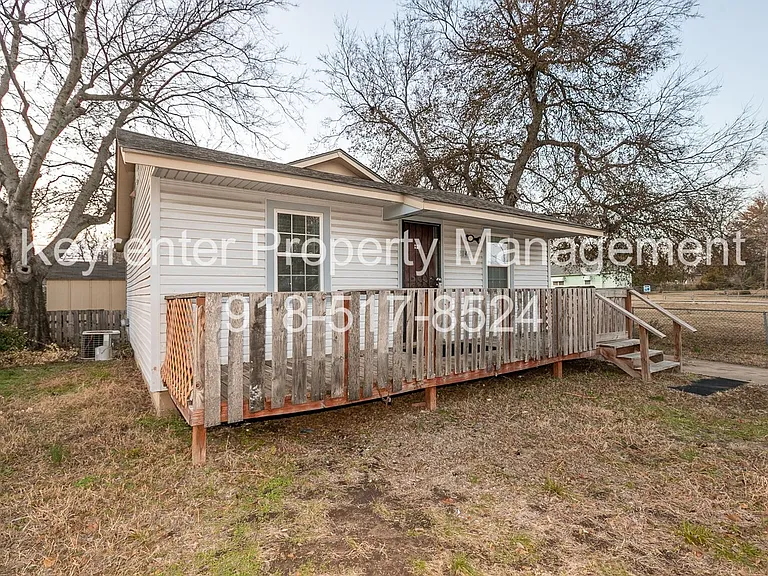 2144 N Garrison Pl — Photo 4