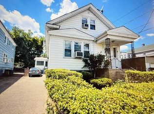 15 Ayr St, East Orange, NJ 07018