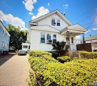 15 Ayr St, East Orange, NJ, 07018