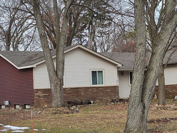 3rd image of 2785 Buena Vista Dr