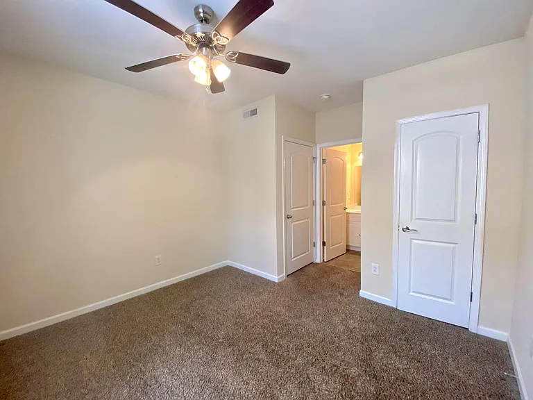 11 Maverick Dr — Photo 139