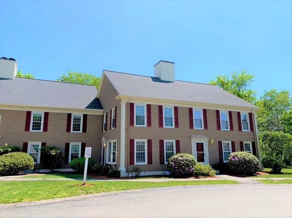 32 Essex Green Ln, Peabody, MA 01960