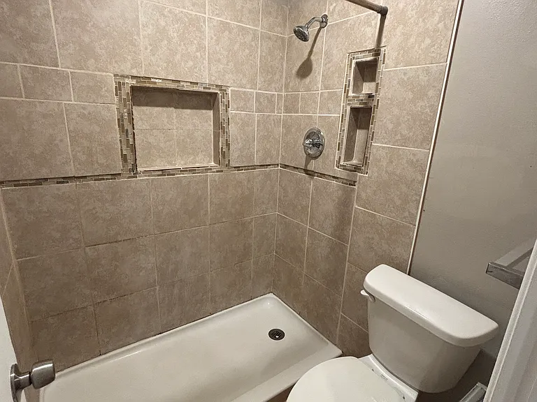1 Greenway Ct — Photo 15