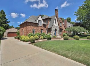 102 W Beaumont Rd, Columbus, OH 43214