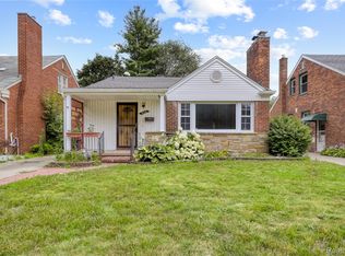 928 N Denwood St, Dearborn, MI 48128