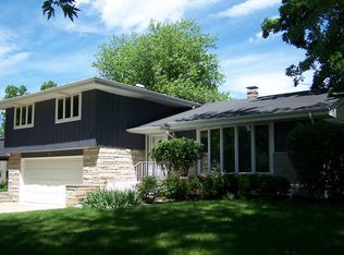 700 Tana Ln, Joliet, IL