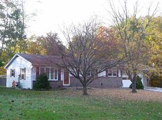 1737 N Eastern Ln, Bloomfield, IN 47424