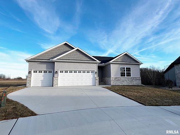 3rd image of 8802 N Westpoint Ct