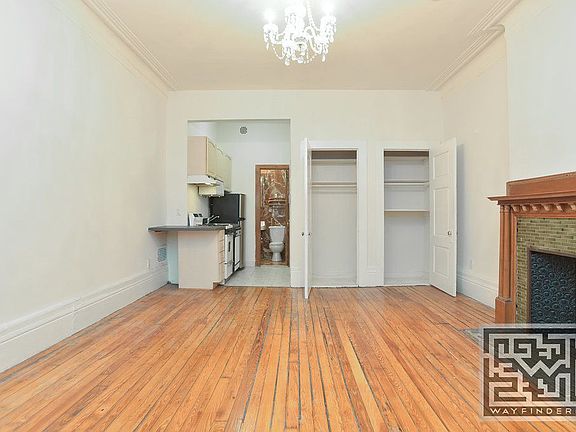 2nd image of 307 W 71st St APT 6