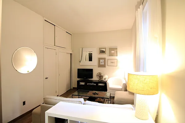 Rented by JK Dansar Corp | media 12