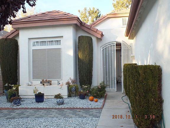 3rd image of 19568 Rolling Green Dr