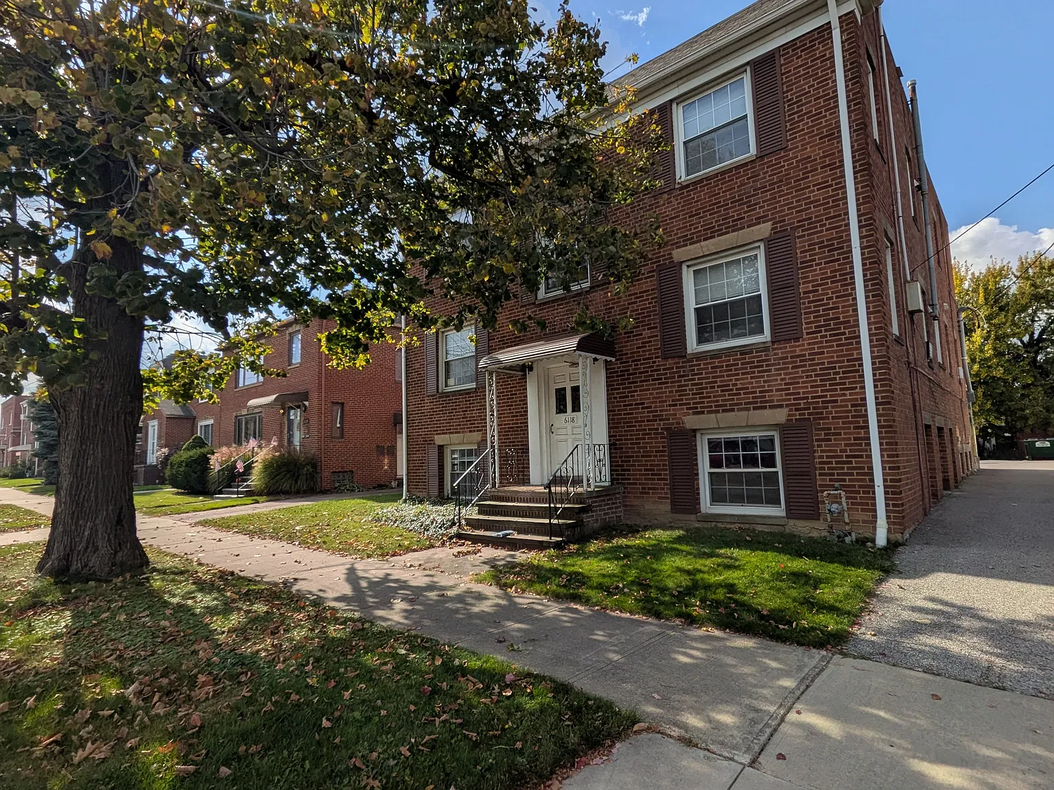 6118 Ridge Rd — Photo 1