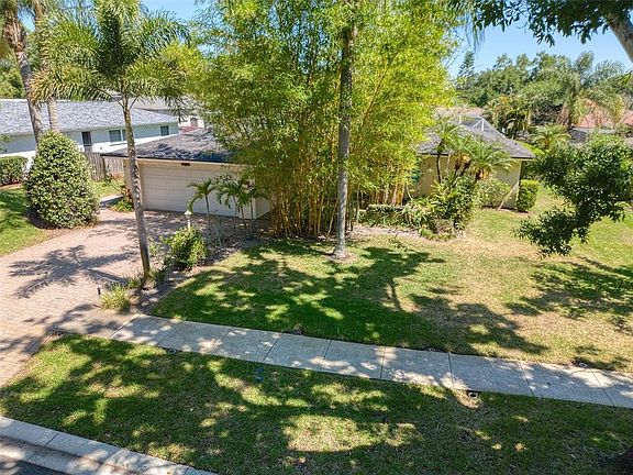3rd image of 2972 KENILWICK DRIVE S