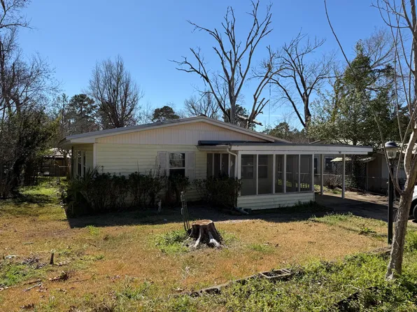 1301 Oak Dr, Leesville, LA 71446