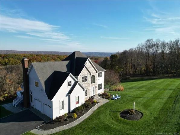 557 Upper Grassy Hill Road, Woodbury, CT 06798