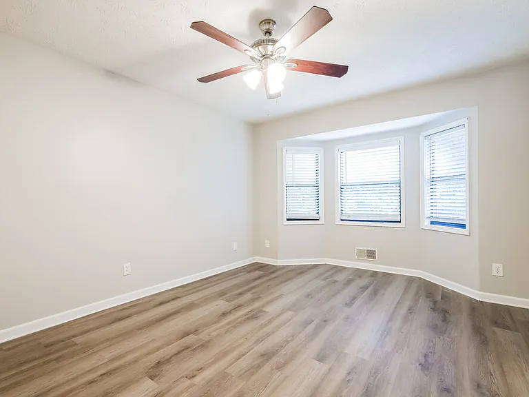 5503 Springwood Ln — Photo 9
