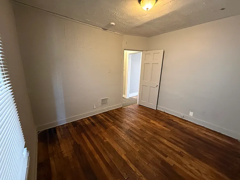 3818 Humphrey St #1 — Photo 9