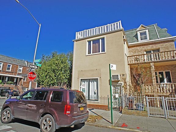 2nd image of 1921 Benson Ave