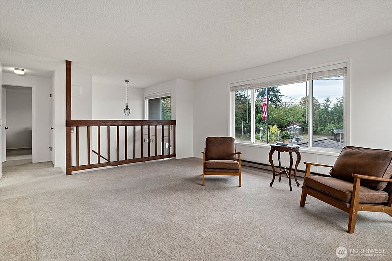 5th image of 809 NE Perkins Street