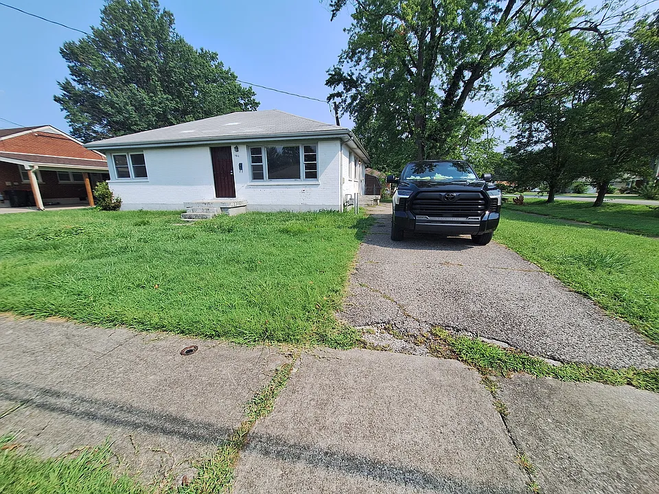 1611 Clarice Way