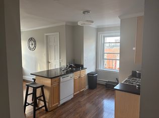 28 Fleet St APT 28, Boston, MA 02113