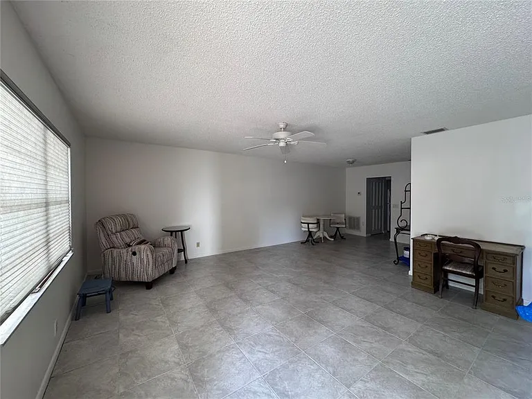 100 El Camino Dr #111 — Photo 15