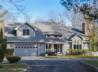 315 Field Point Rd, Greenwich, CT 06830