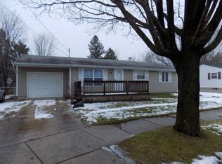 1247 San Jose Pl, Green Bay, WI 54303