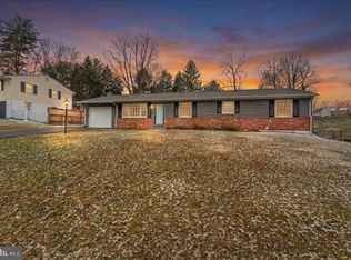 10009 York Dr, Ijamsville, MD 21754