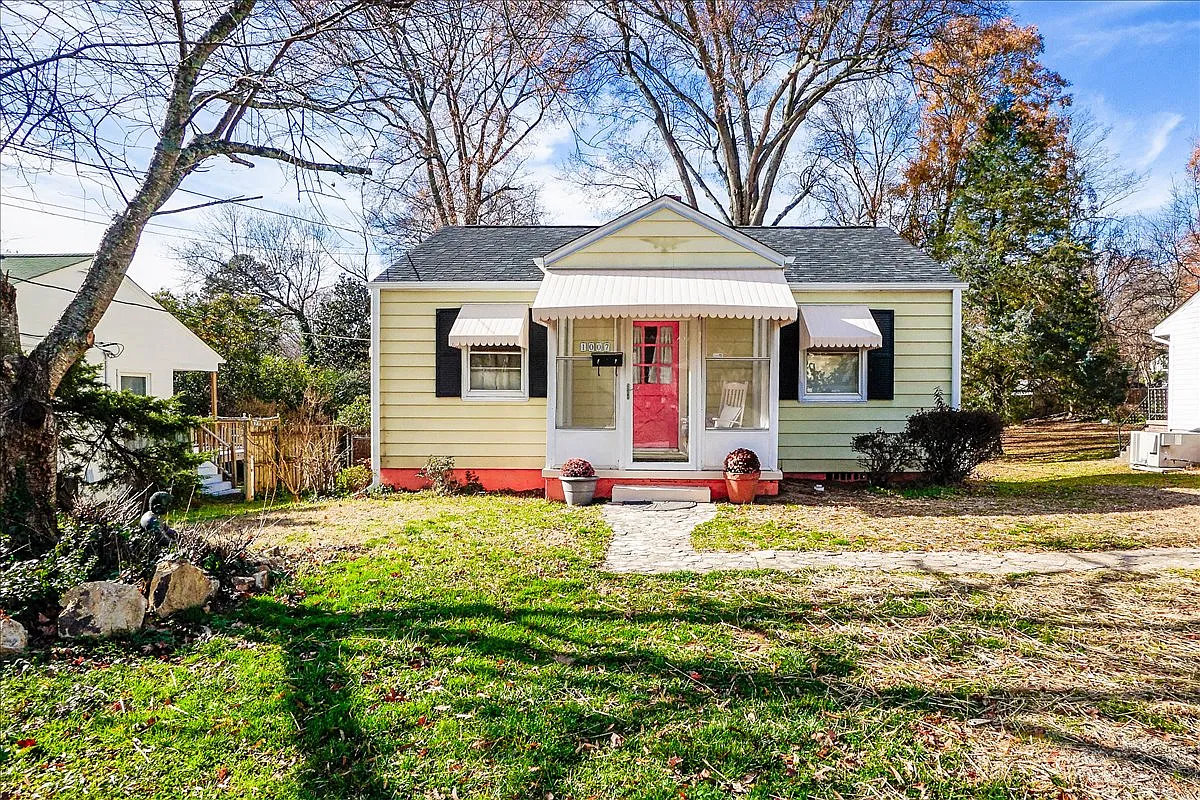 1007 Grayland St — Photo 2