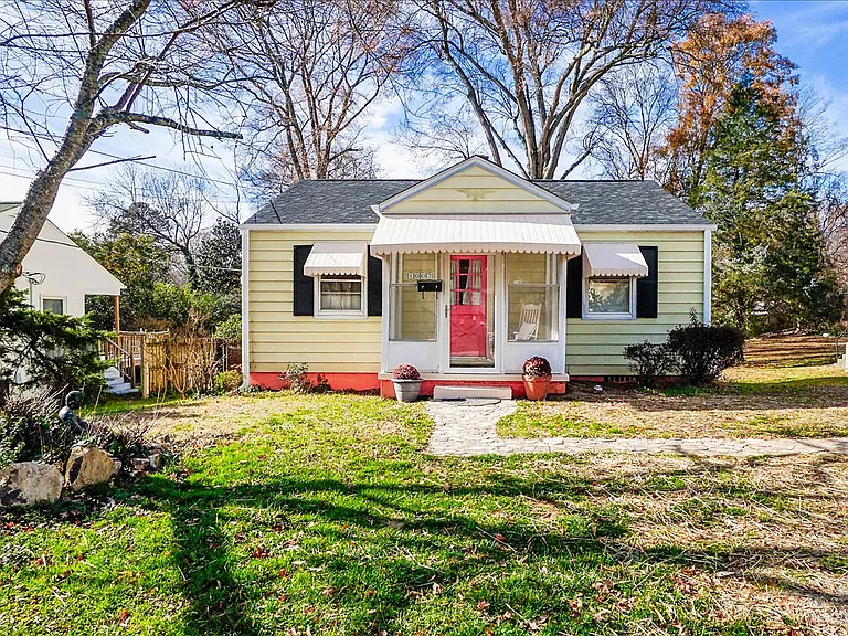 1007 Grayland St #A — Photo 2
