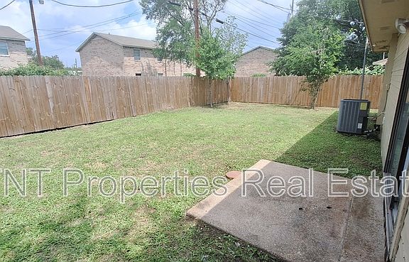 2nd image of 2805 Sprucewood St #B