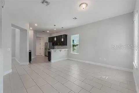 4 bed, 2.5 bath, 1868 sqft, $2,850 — Photo 3
