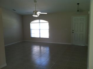 411 Avocado Ave, Sebastian, FL 32958