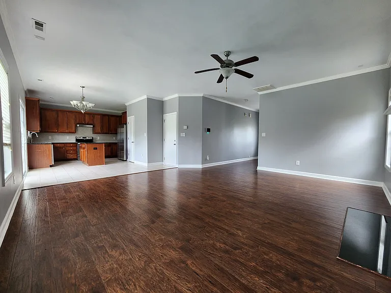 303 Wynbrookee Ln — Photo 7