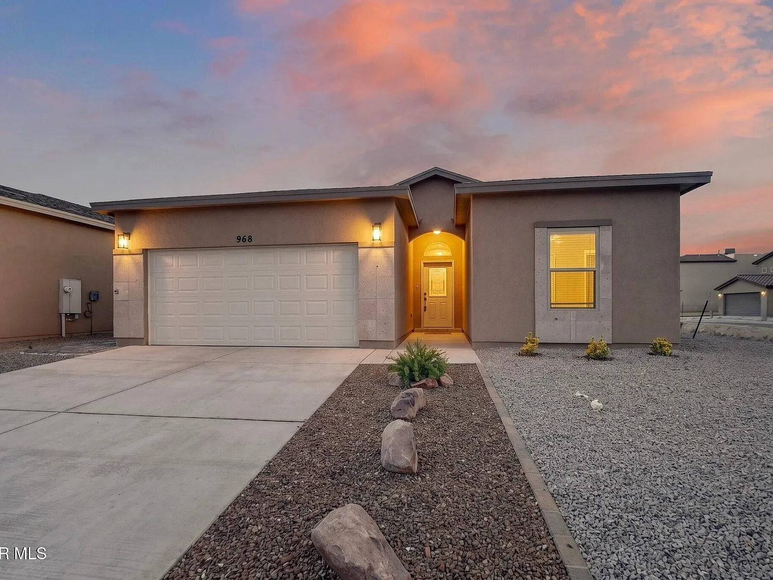 4 bed, 3.0 bath, 1857 sqft, $2,450 — Photo 1