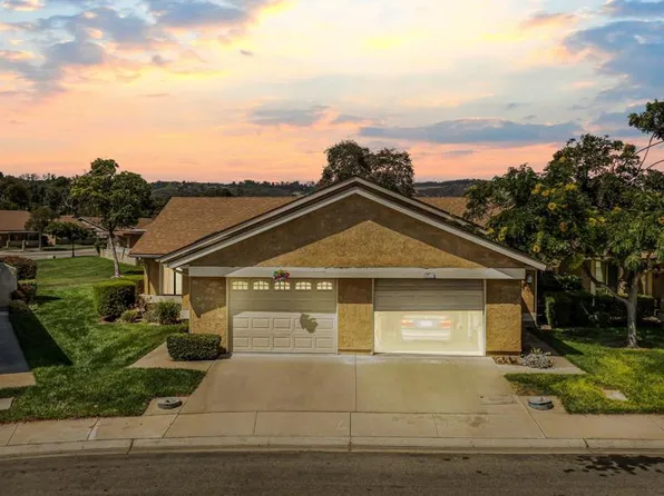 34137 Village 34, Camarillo, CA 93012