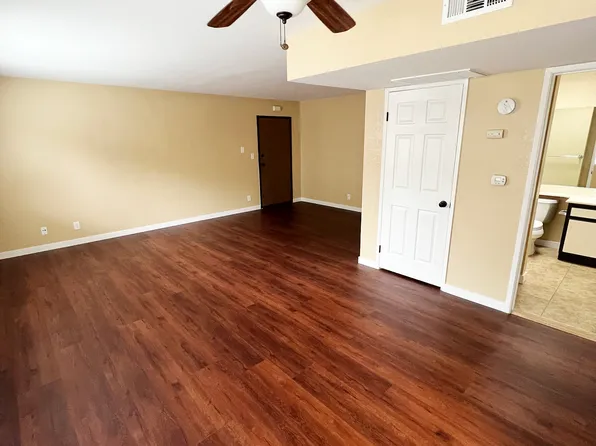 14243 Burbank Blvd APT 7, Van Nuys, CA 91401