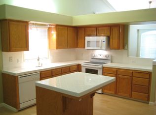 2403 E Fox Glen Ave, Fresno, CA 93730