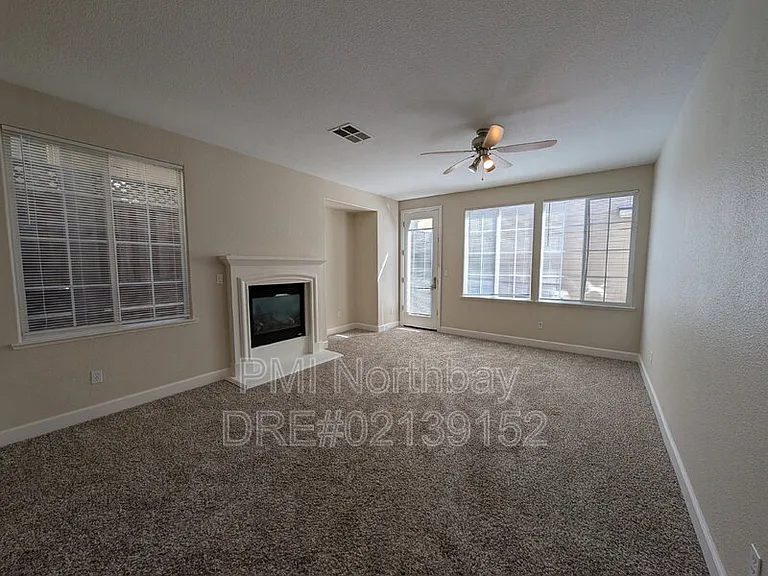 6347 Newhaven Ln — Photo 8