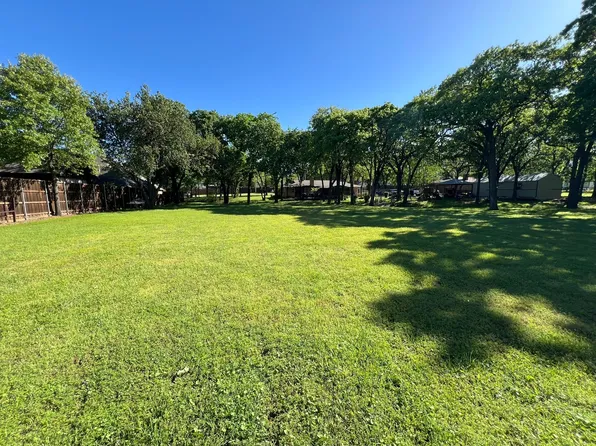 128 Cheek Sparger Rd, Colleyville, TX 76034