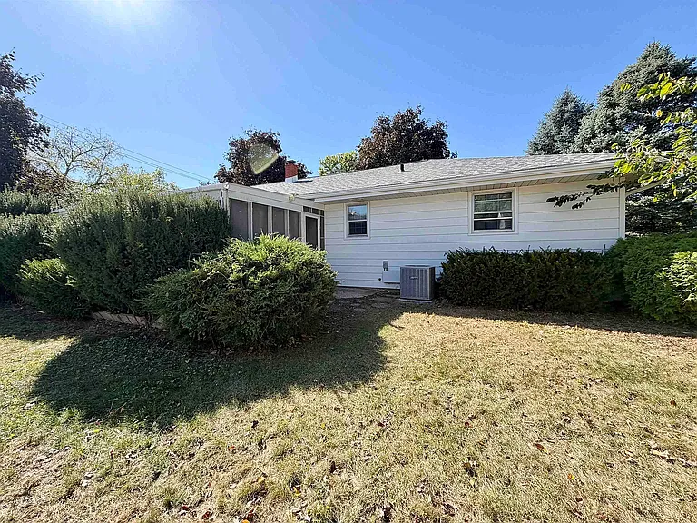 5521 East Dr — Photo 19